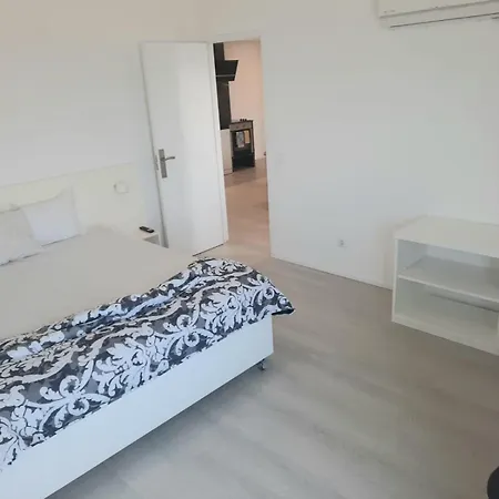 波尔图赛公寓 公寓 *